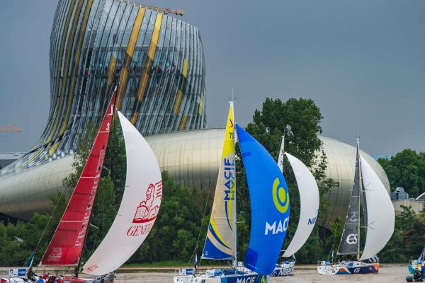 ACTIVITÉS FLUVIALES Jean Bernard Nadeau